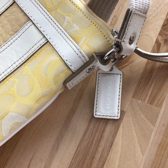 𝅺COACH vintage mini purse yellow ecru white  shoulder crossbody bag monogram - Picture 4 of 12
